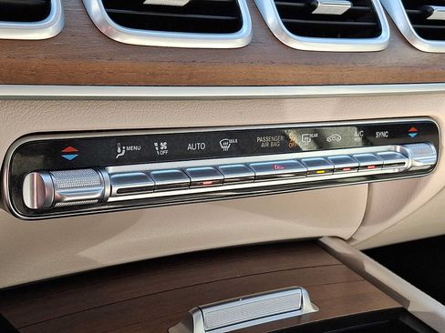 Certified 2022 Mercedes-Benz GLS 450 4MATIC image 13