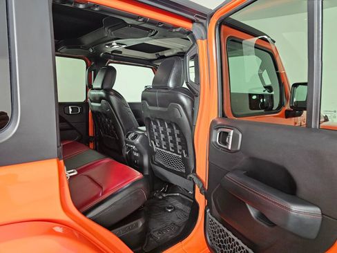 Used 2023 Jeep Wrangler Unlimited Rubicon 4xe AWD/4WD image 33