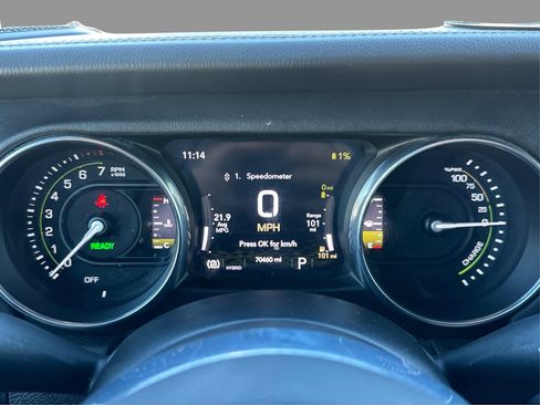 Used 2022 Jeep Wrangler Unlimited Sahara AWD/4WD image 40