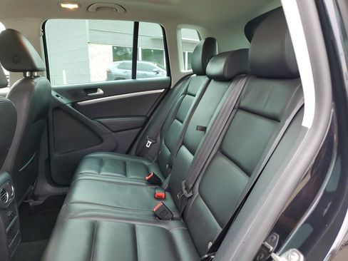 Used 2013 Volkswagen Tiguan SEL FWD image 10