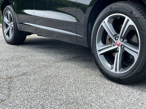 Used 2018 Jaguar F-PACE R-Sport AWD/4WD image 9