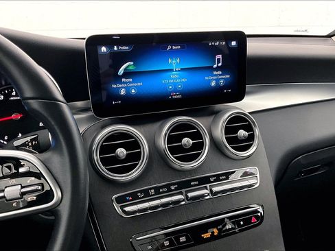 Certified 2022 Mercedes-Benz GLC 300 Grey image 5