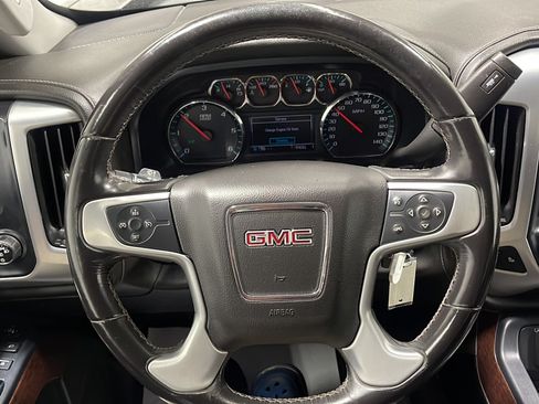 Used 2017 GMC Sierra 2500 SLE w/ HD SLE Preferred Plus Package AWD/4WD image 4