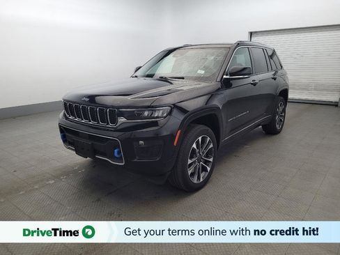 Used 2022 Jeep Grand Cherokee Overland w/ Luxury Tech Group IV AWD/4WD image 1