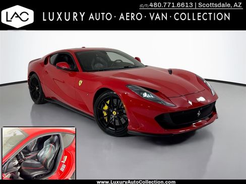 Used 2018 Ferrari 812 Superfast RWD image 1
