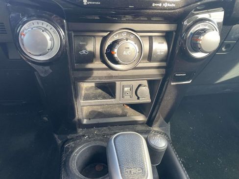 Used 2019 Toyota 4Runner TRD Off-Road image 38