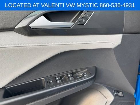 Certified 2023 Volkswagen Taos SEL AWD/4WD image 36