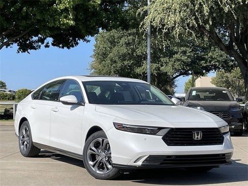 New 2025 Honda Accord EX-L image 2