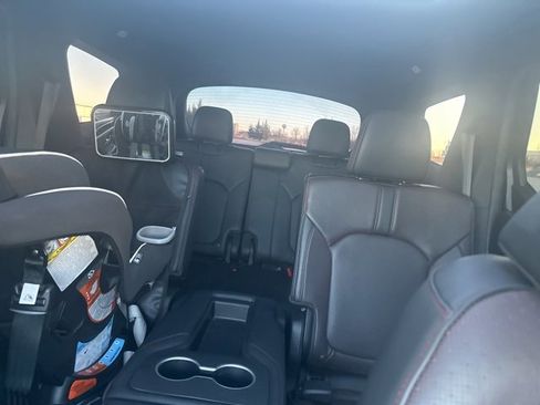 Used 2025 Honda Pilot Black Edition image 19