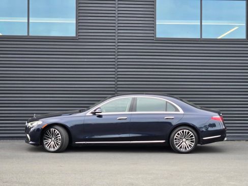 Used 2024 Mercedes-Benz S 580 4MATIC Sedan image 4
