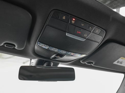 Used 2021 Mercedes-Benz C 300 Sedan image 23