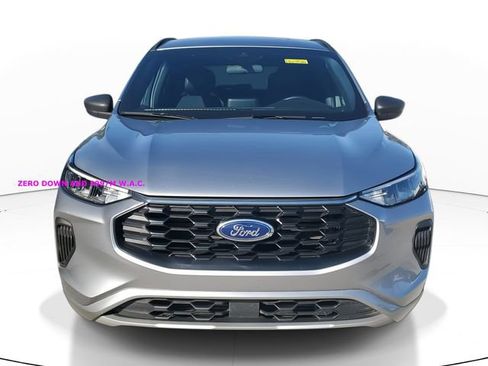 Used 2024 Ford Escape ST-Line image 2