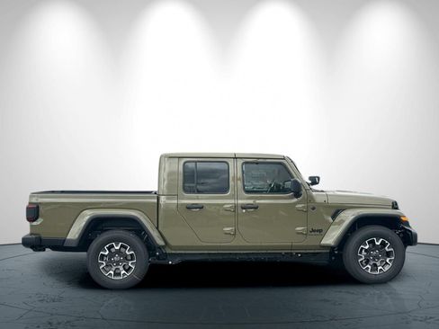 New 2026 Jeep Gladiator Sport AWD/4WD image 3