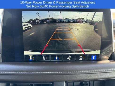 Used 2022 Chevrolet Suburban LT w/ Luxury Package image 23