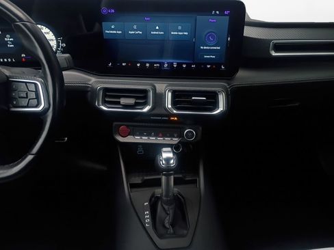 Used 2024 Ford Mustang Premium image 3