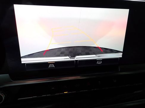 Used 2022 GMC Sierra 1500 Elevation w/ LPO, Elevation Black Package image 5