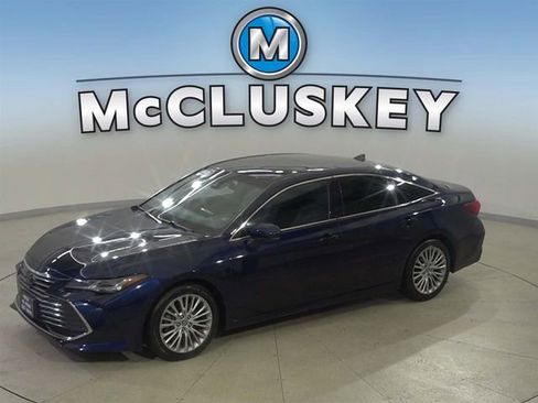 Used 2021 Toyota Avalon Limited w/ Advanced Safety Package image 1
