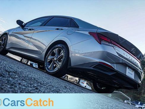 Used 2022 Hyundai Elantra SEL image 5