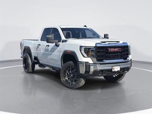 Used 2025 GMC Sierra 2500 Pro image 1