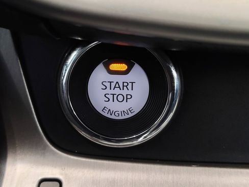 Used 2022 Nissan Murano S image 32