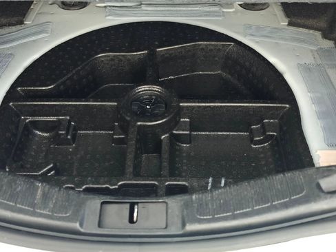 Used 2020 Ford Fusion SE AWD/4WD image 38