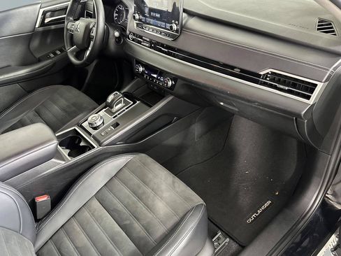 Used 2024 Mitsubishi Outlander SE FWD image 29