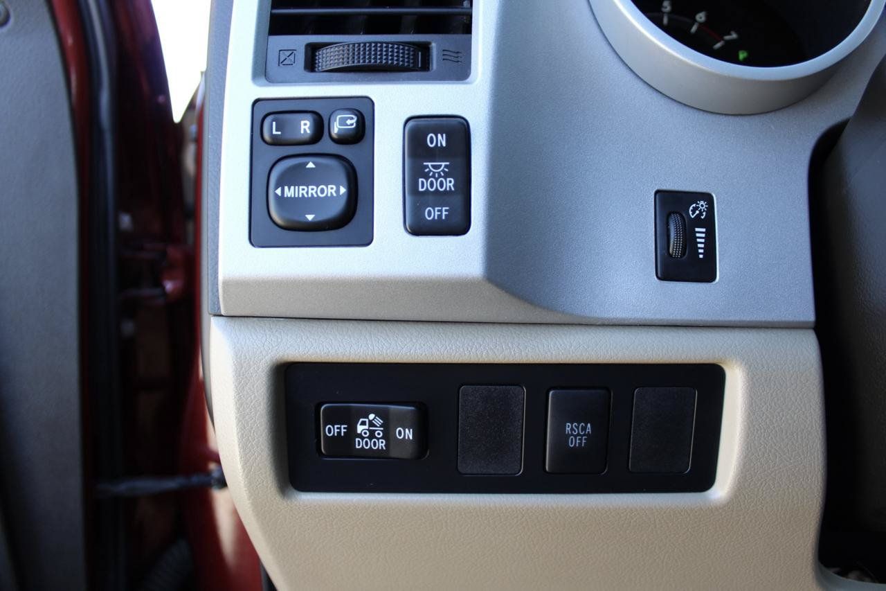 Used 2007 Toyota Tundra Limited w/ Preferred Accessory Pkg AWD/4WD image 51