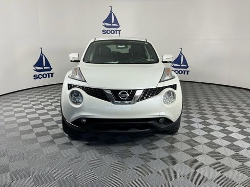 Used 2016 Nissan Juke SL image 2