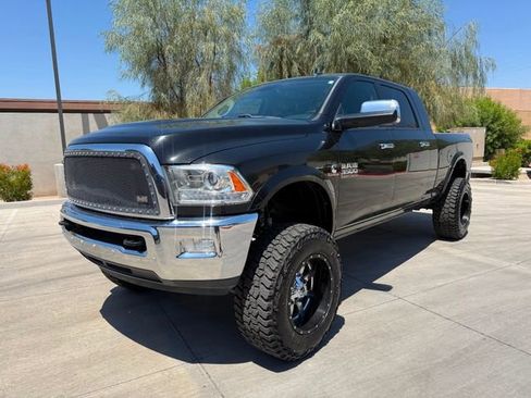 Used 2017 RAM 3500 Laramie w/ Convenience Group AWD/4WD image 13