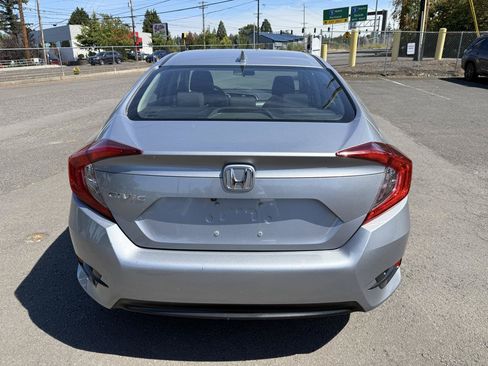 Used 2017 Honda Civic EX image 6
