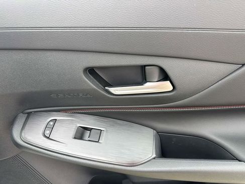 New 2026 Nissan Sentra SR image 17