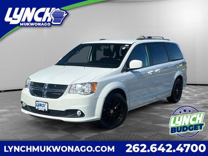 Used 2018 Dodge Grand Caravan SXT w/ Rear Park Assist Package