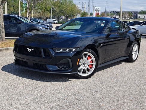 Used 2024 Ford Mustang GT Premium image 31