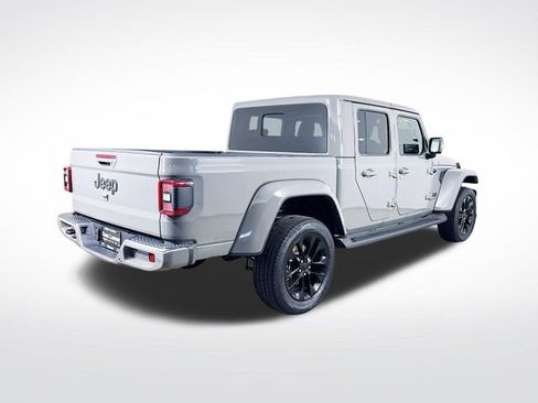 Used 2022 Jeep Gladiator Overland image 7