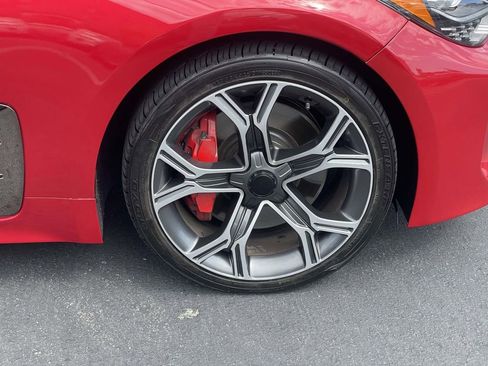 Used 2018 Kia Stinger GT2 RWD image 22