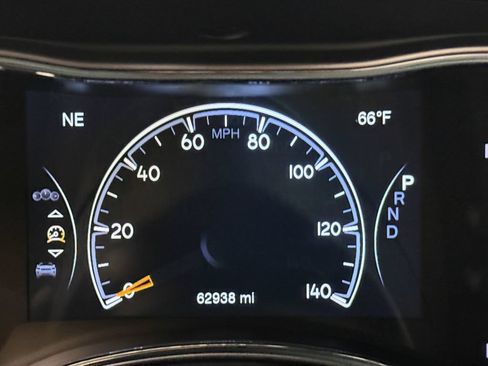 Used 2020 Jeep Grand Cherokee Altitude AWD/4WD image 76