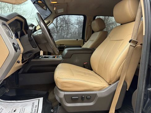 Used 2013 Ford F350 Lariat w/ Chrome Pkg image 17