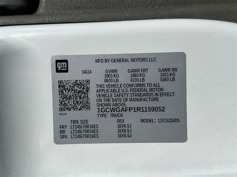 Used 2024 Chevrolet Express 2500 w/ Driver Convenience Package image 30