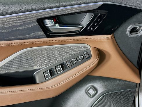 Used 2023 Acura MDX SH-AWD w/ Advance Package image 15