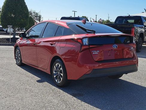 Certified 2021 Toyota Prius XLE w/ Premium Convenience Package image 4