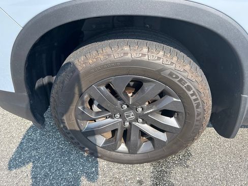 Used 2024 Honda Ridgeline Sport image 12