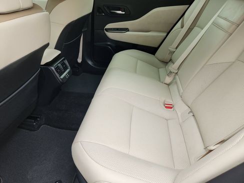 Certified 2023 Toyota Crown AWD/4WD image 32