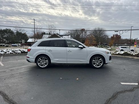Used 2025 Audi Q7 3.0T Premium Plus w/ Premium Plus Package AWD/4WD image 8