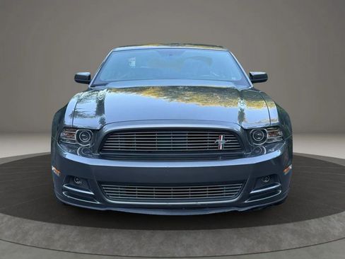 Used 2013 Ford Mustang Premium RWD image 5