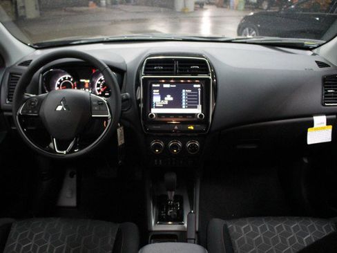 New 2026 Mitsubishi Outlander Sport LE AWD/4WD image 20