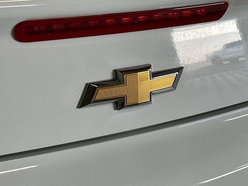 Used 2015 Chevrolet Camaro LS RWD image 45
