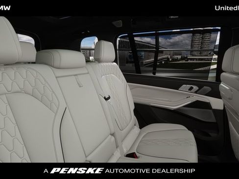 New 2026 BMW X7 M60i image 40
