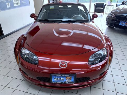 Used 2006 MAZDA MX-5 Miata Touring w/ Appearance Pkg RWD image 4