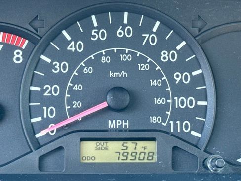 Used 2004 Toyota Corolla LE image 3