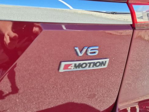 Used 2018 Volkswagen Atlas SEL Premium image 23